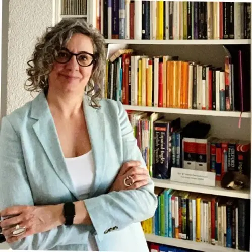 María