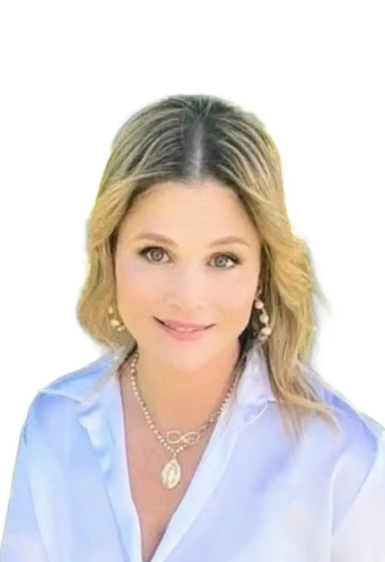 Mónica